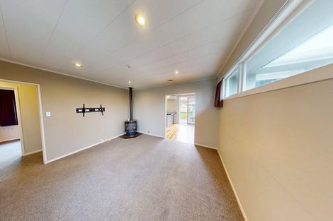 Photo of property in 7 Raglan Avenue, Cloverlea, Palmerston North, 4412