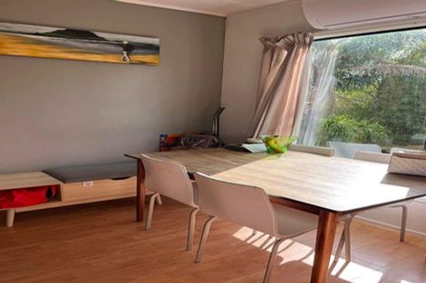 Photo of property in 57 Holmes Drive South, Massey, Auckland, 0614