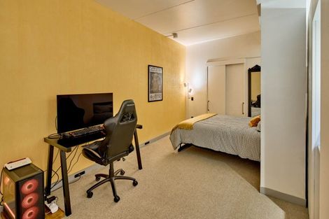 Photo of property in Gerondis Bldg Apartments, 209/60 Willis Street, Wellington Central, Wellington, 6011