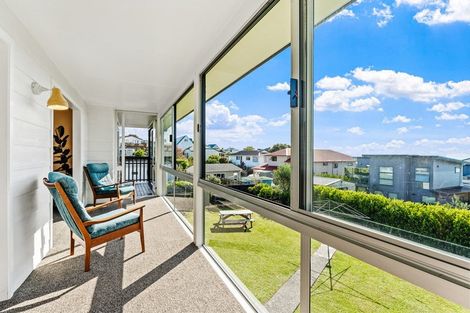 Photo of property in 10 Hinemoa Place, Snells Beach, 0920