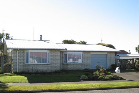 Photo of property in 1a Mcdonald Place, Marton, 4710