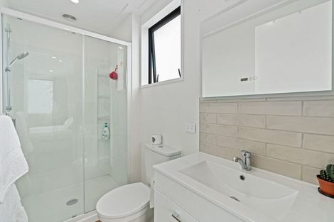 Photo of property in 64 Kirimoko Crescent, Wanaka, 9305