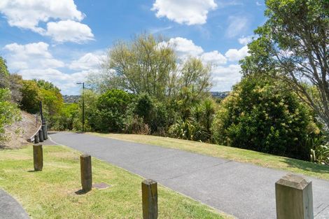 Photo of property in 36 Moffat Road, Red Beach, 0932