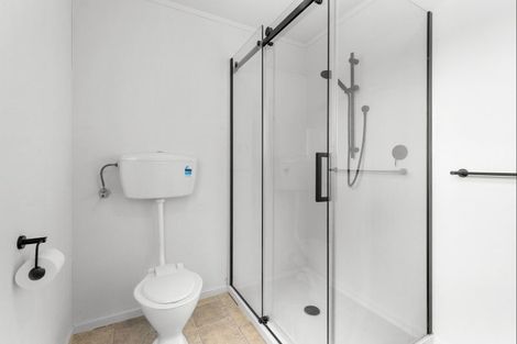 Photo of property in 34 Roberts Line, Kelvin Grove, Palmerston North, 4414