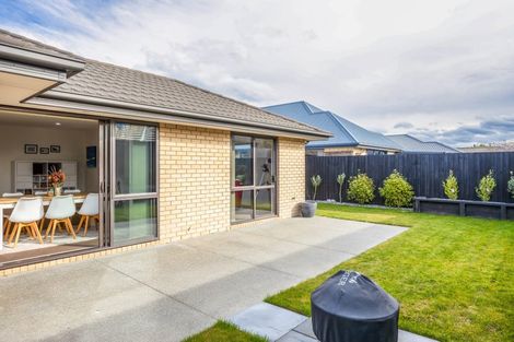 Photo of property in 89 Rannoch Drive, Broomfield, Christchurch, 8042