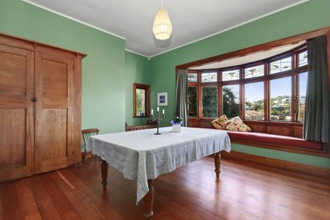 Photo of property in 29 Wadestown Road, Wadestown, Wellington, 6012