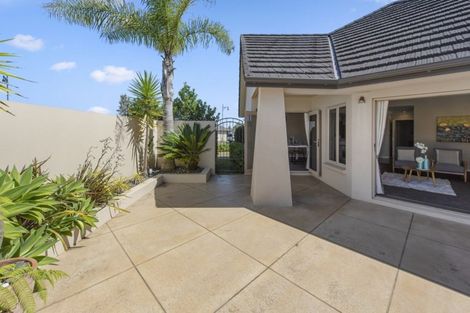 Photo of property in 2 Oldfield Court, Huntington, Hamilton, 3210