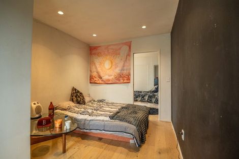 Photo of property in 1/23 Bernleigh Terrace, West Harbour, Auckland, 0618