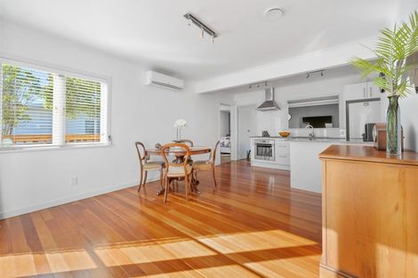 Photo of property in 1/31 Lavelle Road, Henderson, Auckland, 0612