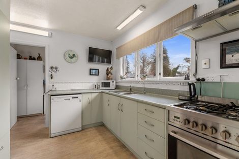 Photo of property in 49 Martin Street, Utuhina, Rotorua, 3015