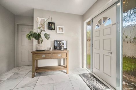 Photo of property in 2/36 Nile Road, Milford, Auckland, 0620