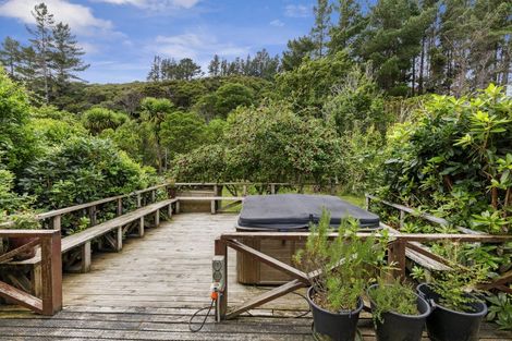 Photo of property in 84 Crowther Road, Wainuiomata, 5373