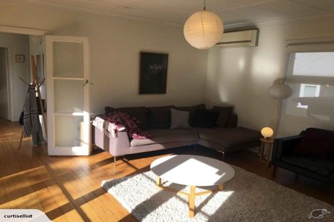 Photo of property in 18 Norman Road, Titirangi, Auckland, 0604