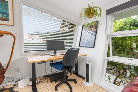 Photo of property in 71 Main Road, Redcliffs, Christchurch, 8081