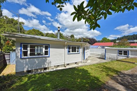 Photo of property in 22 Field Street, Silverstream, Upper Hutt, 5019