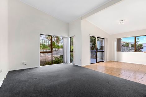 Photo of property in 1/20 Halder Place, Torbay, Auckland, 0632