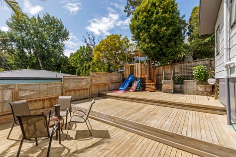 Photo of property in 1/20 Halder Place, Torbay, Auckland, 0632