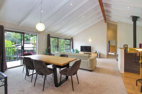 Photo of property in 30 Trelawny Place, Hillcrest, Auckland, 0627
