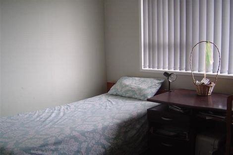 Photo of property in 21 Laurina Road, Sunnynook, Auckland, 0620