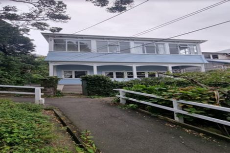 Photo of property in 16 Lindum Terrace, Roseneath, Wellington, 6011