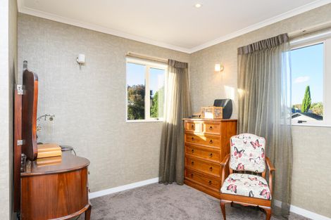 Photo of property in 6 Alan Street, Palmerston North, 4414