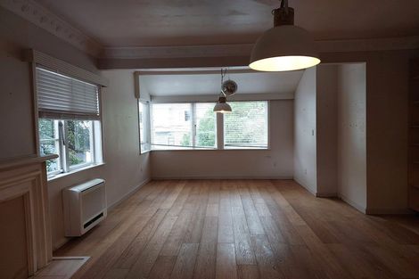 Photo of property in 100 Barnard Street, Wadestown, Wellington, 6012