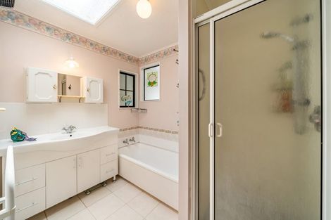 Photo of property in 28f2- Ranfurly Street, Trentham, Upper Hutt, 5018