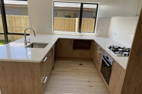 Photo of property in 27u3 Norman Street, Nawton, Hamilton, 3200
