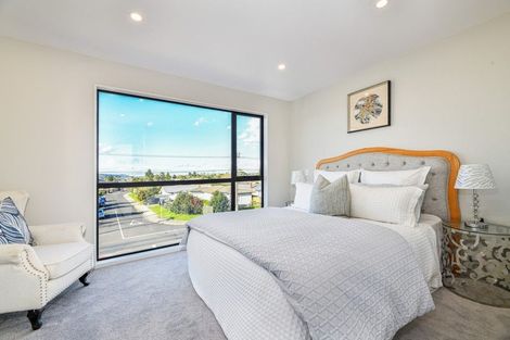 Photo of property in 2/644 Te Atatu Road, Te Atatu Peninsula, Auckland, 0610