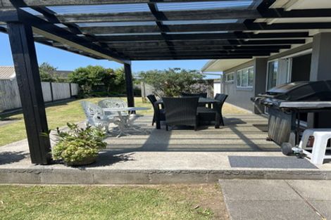 Photo of property in 19 Linklater Avenue, Bellevue, Tauranga, 3110