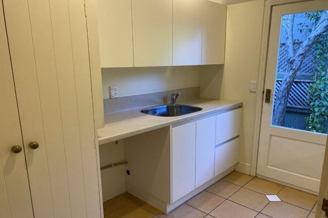 Photo of property in 2/11 Memorial Avenue, Ilam, Christchurch, 8053