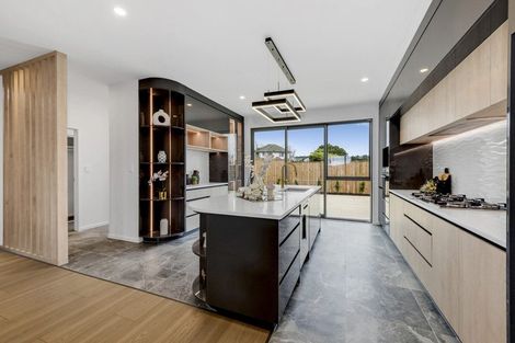 Photo of property in 6 Bendridge Street, Flat Bush, Auckland, 2019