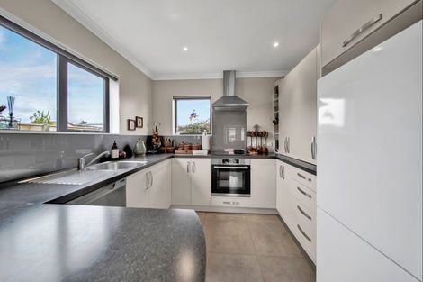 Photo of property in 62b Cordelia Street, Stratford, 4332