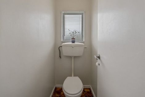 Photo of property in 8 Anna Place, Hilltop, Taupo, 3330
