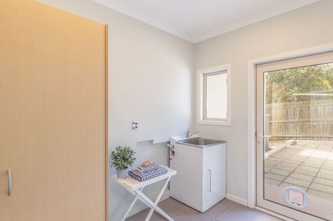 Photo of property in 16 Basil Place, Mount Pleasant, Christchurch, 8081