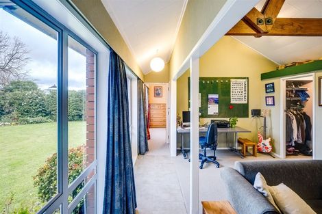 Photo of property in 34 Meeanee Road, Taradale, Napier, 4112