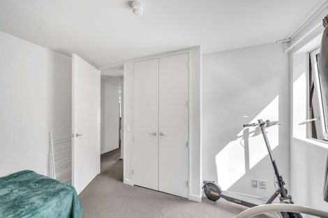 Photo of property in Montreaux Apartments, 5g/164 The Terrace, Wellington Central, Wellington, 6011