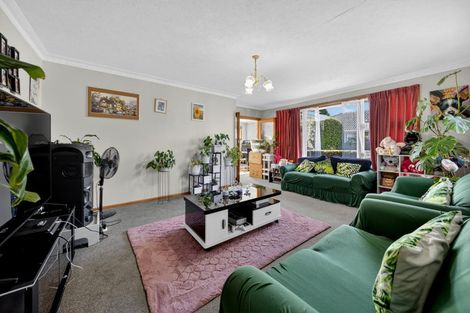 Photo of property in 77 Cutts Road, Russley, Christchurch, 8042