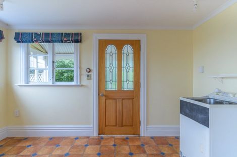 Photo of property in 100 Halcombe Road, Feilding, 4775