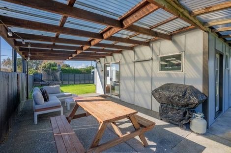 Photo of property in 30 Rangihiroa Street, Waikanae Beach, Waikanae, 5036