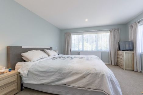 Photo of property in 8 Glide Lane, Whitby, Porirua, 5024