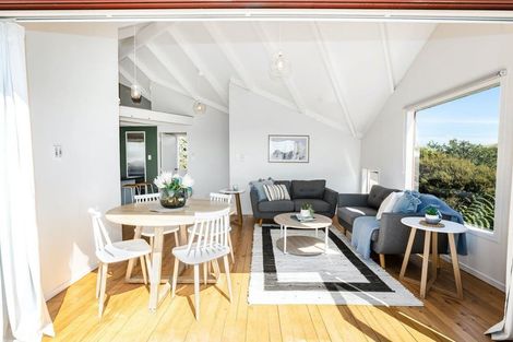 Photo of property in 11 Puketai Place, Pukerua Bay, 5026