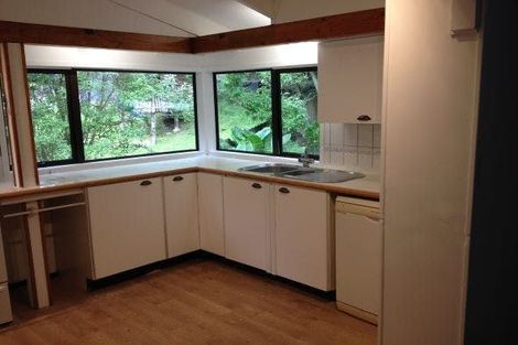 Photo of property in 54 Derwent Crescent, Titirangi, Auckland, 0604