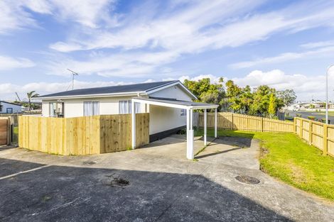 Photo of property in 3/136 Shifnal Drive, Randwick Park, Auckland, 2105