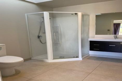 Photo of property in 9 Gifford Grove, Churton Park, Wellington, 6037