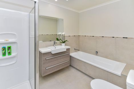 Photo of property in 17 Costa Viva Crescent, Karaka, Papakura, 2113