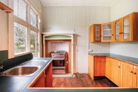 Photo of property in 42 Mangahao Road, Shannon, Palmerston North, 4474