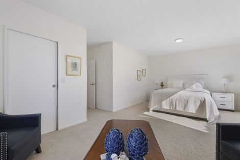 Photo of property in 72 Oakgrove Drive, Rangiora, 7400
