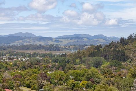 Photo of property in 420 Bellville Drive, Coromandel, 3506