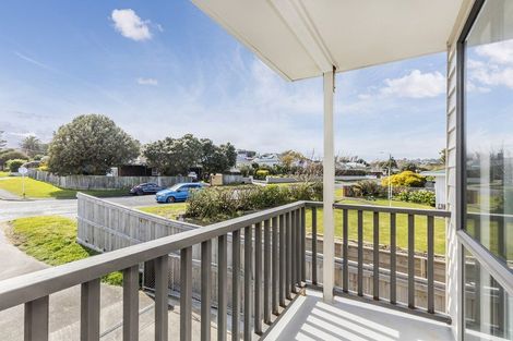 Photo of property in 13 Bay Drive, Titahi Bay, Porirua, 5022